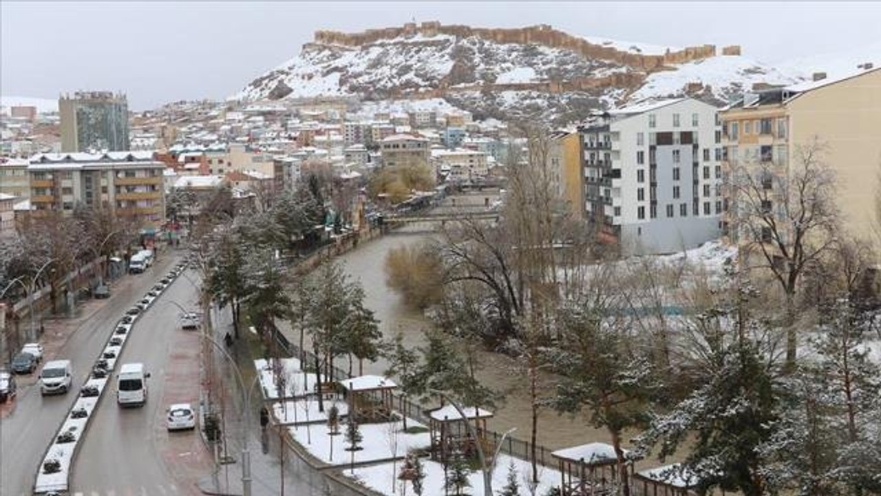 Bayburt'ta okullar tatil mi? 6 Şubat Pazartesi Bayburt'ta okullar tatil edildi mi? Son dakika Bayburt'ta okullar yarın tatil mi?