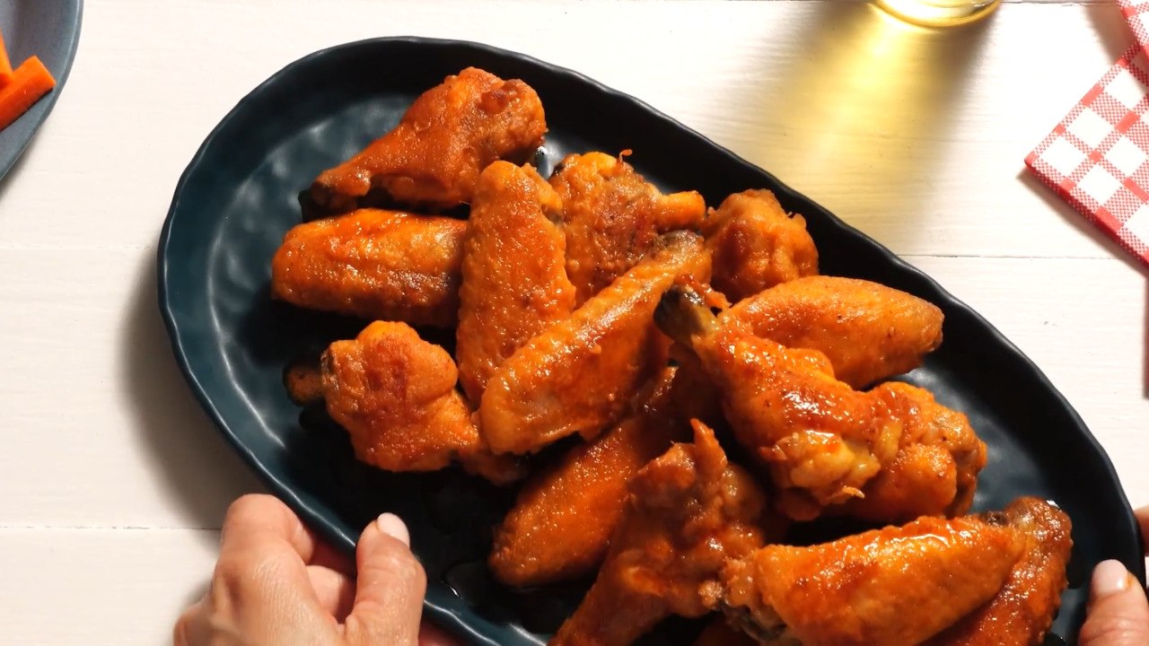 How to Make Baked Buffalo Wings