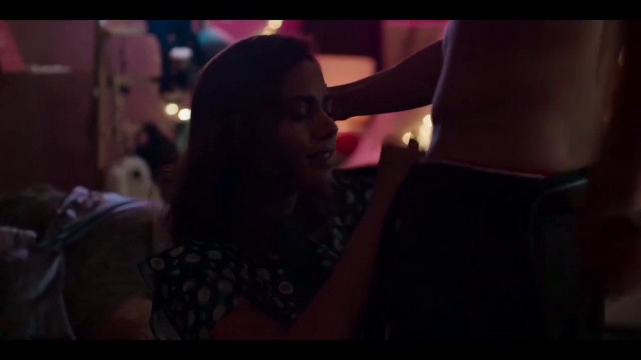 Class _ Kiss Scenes — Koel and Balli (Naina Bhan and Cwaayal Singh)