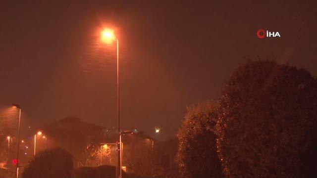 İstanbul Anadolu Yakası'nda kar yağışı etkili oluyor