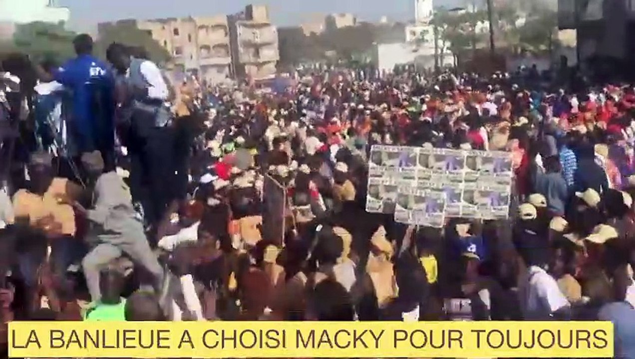 Photos/ Meeting de Pikine Guinaw Rail de l’Apr:  La foule domine tout et impose son rythme à cette organisation débordante d’énergie