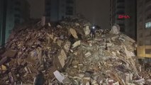 Adana Çukurova ilçesi Güzelyalı Mahallesi'nde 14 katlı bina yıkıldı