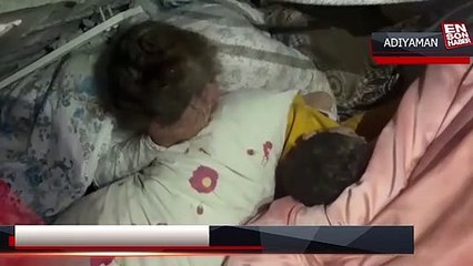 Adıyaman'da enkaz altında sıkışan vatandaşlar böyle yardım bekledi