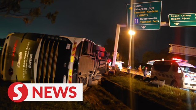 Driver, passengers escape with minor injuries after express bus overturns