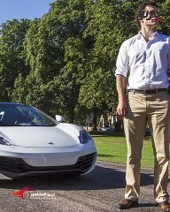 سيارات هنري كافيل بطل سوبر مان الشهير