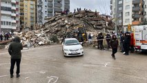 Zeydan Karalar: Adana'da 10 bina çöktü, 10 yaralı çıkartıldı