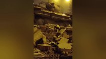 جانب من الدمار وعمليات الإخلاء والإنقاذ من مناطق الزلزال في تركيا