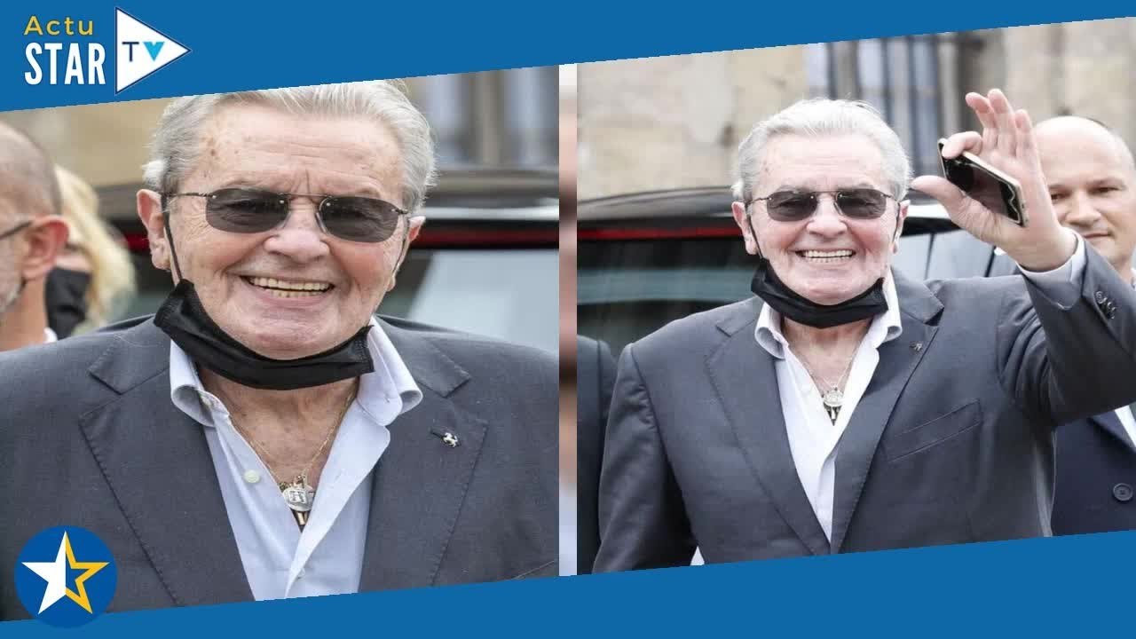 Astérix aux Jeux olympiques : "Je ne reviens pas", pourquoi Alain Delon a failli ne pas terminer le