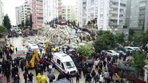 Adana'da yıkılan binadan kurtarma çalışmaları havadan görüntülendi