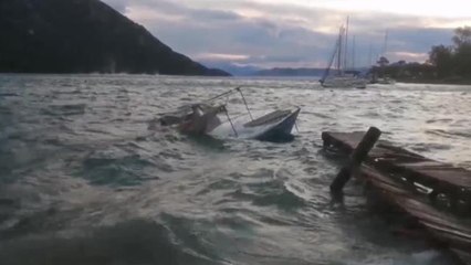 Muğla Akbük Koyu'nda Fırtına, Hasara Yol Açtı