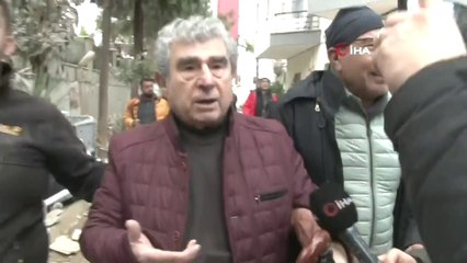 مشاهد متداولة لإنقاذ شخصين في تركيا من مناطق الزلزال