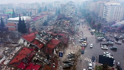 شاهد | فيديو من الجو للدمار الهائل الذي تسبب به الزلزال في تركيا وسوريا