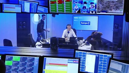 Réforme des retraites : la gauche accusée de jouer l'obstruction pour cacher sa division