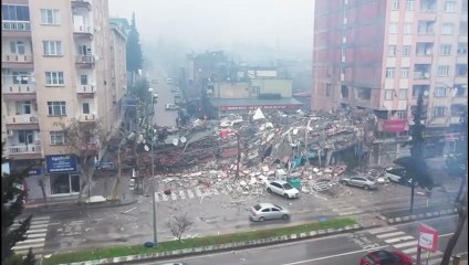 Drone captures dramatic destruction in earthquake epicenter in Türkiye