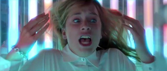 Con canas y a lo loco | movie | 2022 | Official Trailer