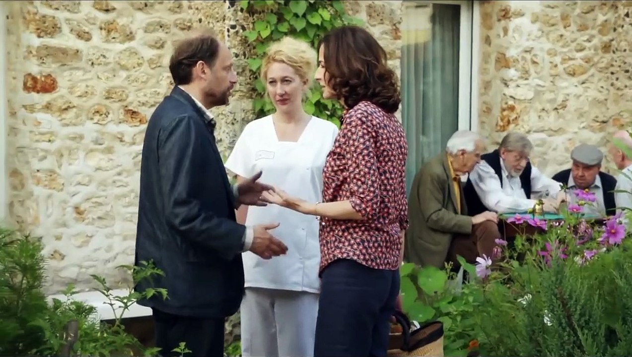 Adieu Berthe ou l'enterrement de mémé | movie | 2012 | Official Trailer