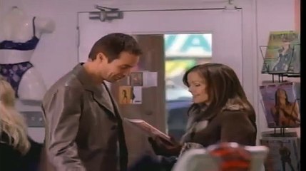 Dangereuses fréquentations au Zebra Lounge | movie | 2002 | Official Trailer