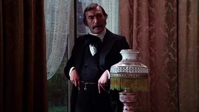 Dracula et ses Femmes Vampires | movie | 1974 | Official Trailer