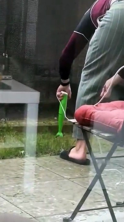 Tondre la pelouse quand tu n'as pas de tondeuse