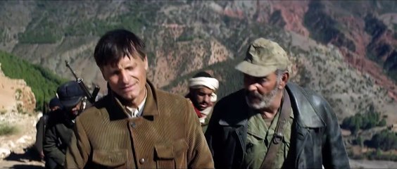 Loin des hommes | movie | 2015 | Official Trailer