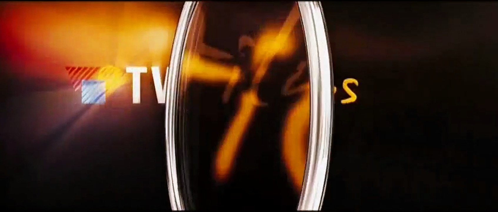 Dédé, à travers les brumes | movie | 2009 | Official Trailer