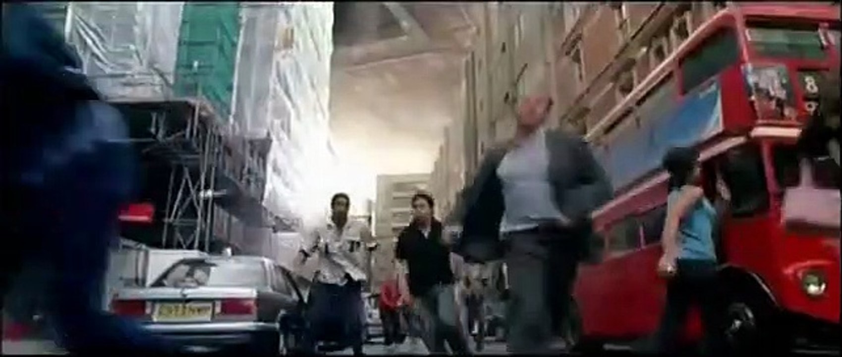 H2G2 : Le Guide du Voyageur Galactique | movie | 2005 | Official Trailer