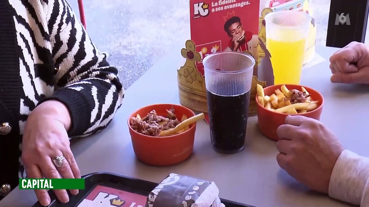 Enquête : Y a-t-il vraiment moins de frites dans les repas pris sur place chez Burger King que dans les versions à emporter" ? Les journalistes d'M6 ont compté... les frites !