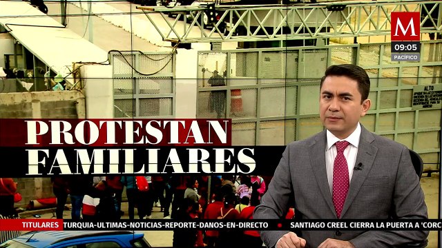 Familiares de internos protestan afuera del penal de Apodaca; intentan bloquear carretera a Laredo