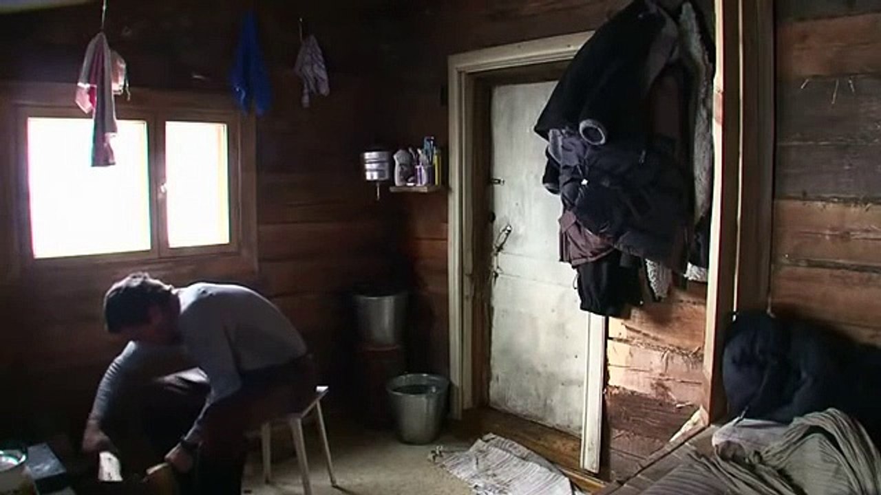6 mois de cabane au Baïkal | movie | 2011 | Official Trailer