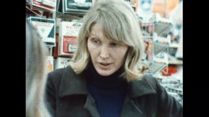 Retour à Reims (fragments) | movie | 2022 | Official Trailer