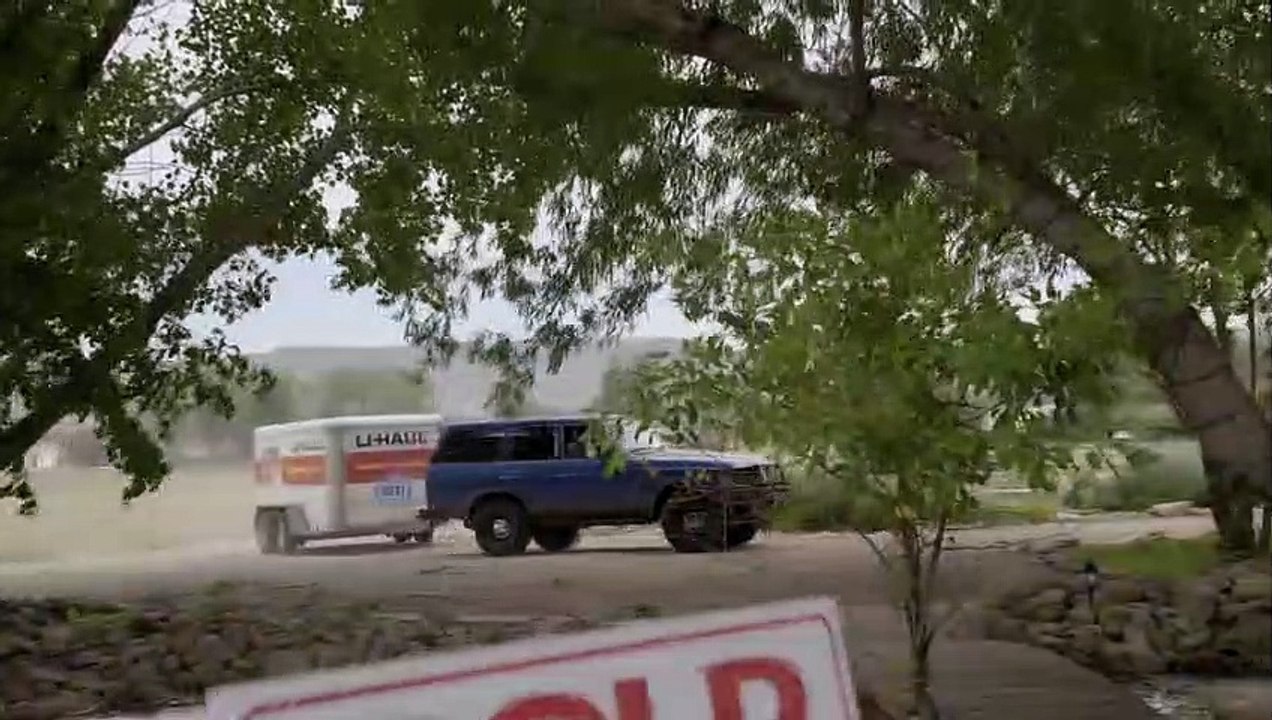 Pluto - Ein Schutzengel auf vier Pfoten | movie | 2018 | Official Trailer