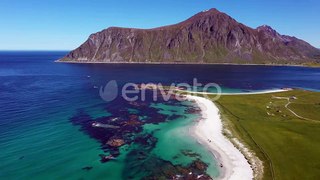 Ocean Waves Come to the Shore Stock Video - Envato Elements (1)