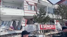 7.7 Büyüklüğündeki Deprem 10 İli Vurdu… Sertel ve Gaytancıoğlu, Kahramanmaraş Göksun'da: 