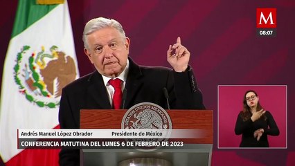 AMLO pide “que no se guarde nada” en juicio de García Luna, muestra spots de narcotraficantes