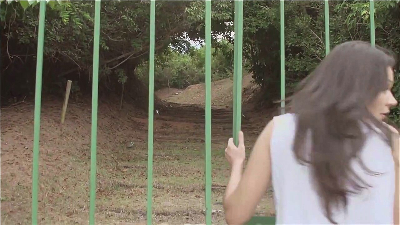 Ília | movie | 2014 | Official Trailer