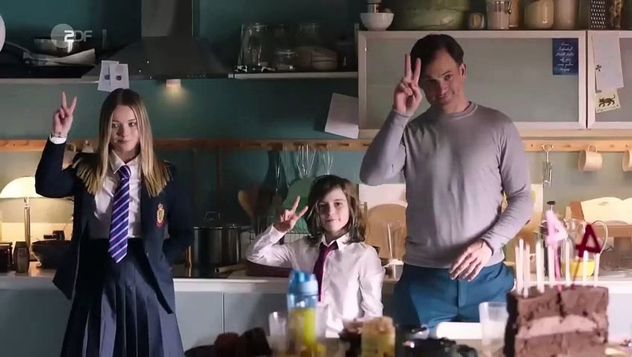 Gestern waren wir noch Kinder | show | 2022 | Official Trailer