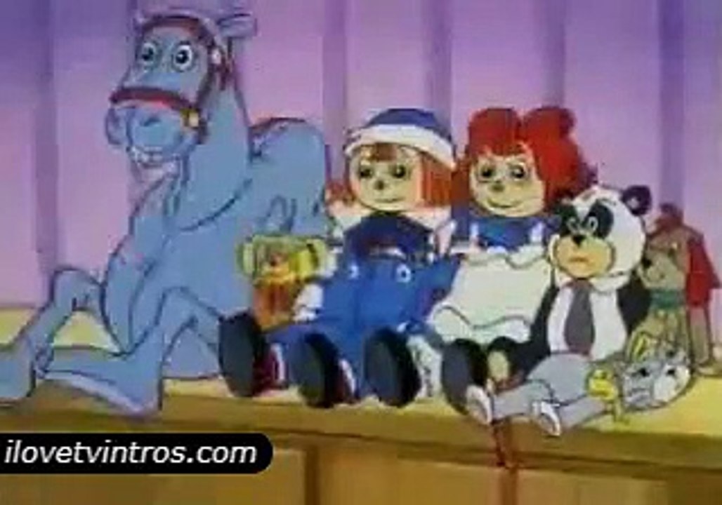 The Adventures of Raggedy Ann and Andy | show | 1988 | Official Clip