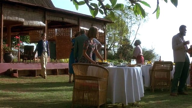 В плену песков | movie | 1993 | Official Trailer