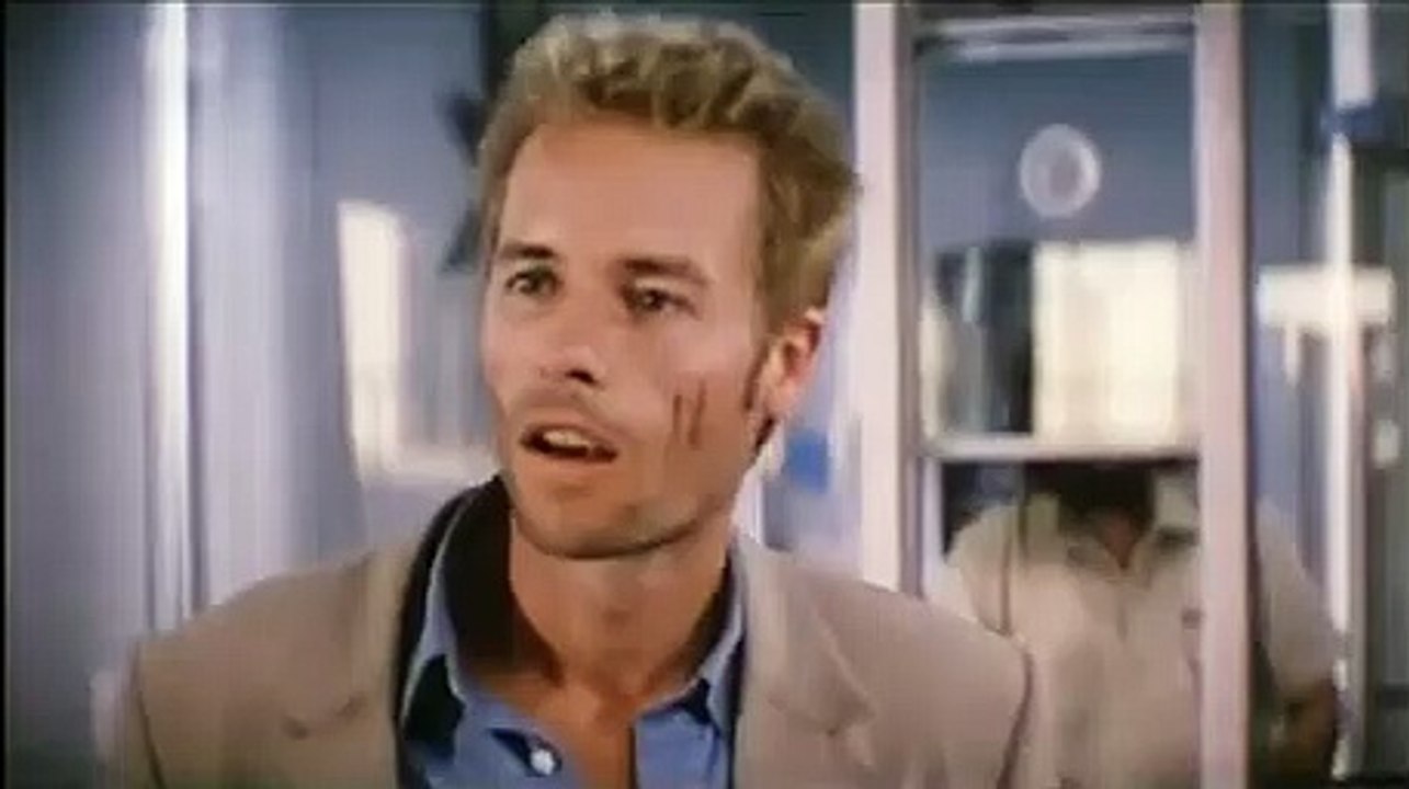 Memento | movie | 2000 | Official Trailer