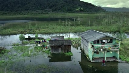 Έγκλημα στη Λίμνη | movie | 2012 | Official Trailer