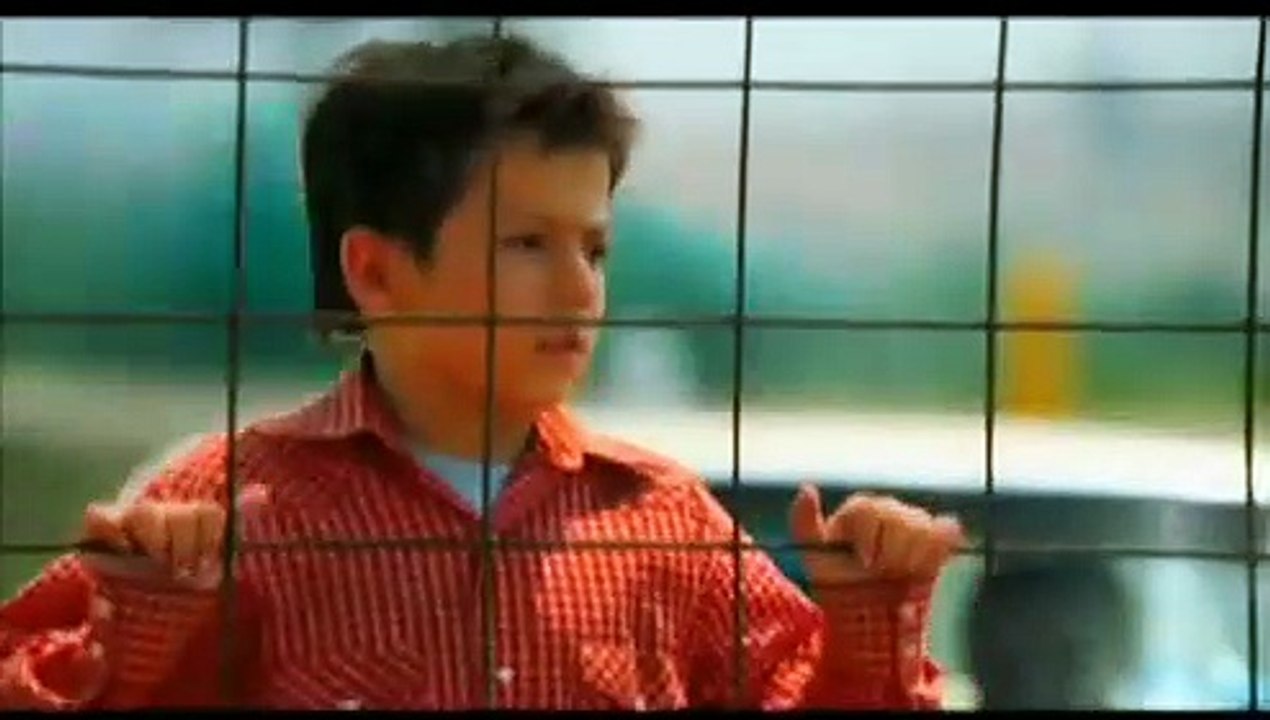 La misma luna | movie | 2008 | Official Trailer