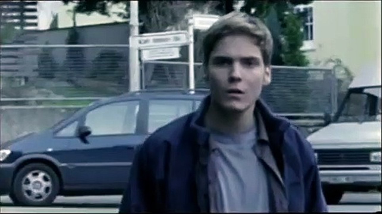 Nichts bereuen | movie | 2001 | Official Trailer