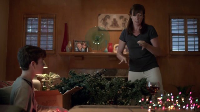 Удар молнии | movie | 2013 | Official Trailer