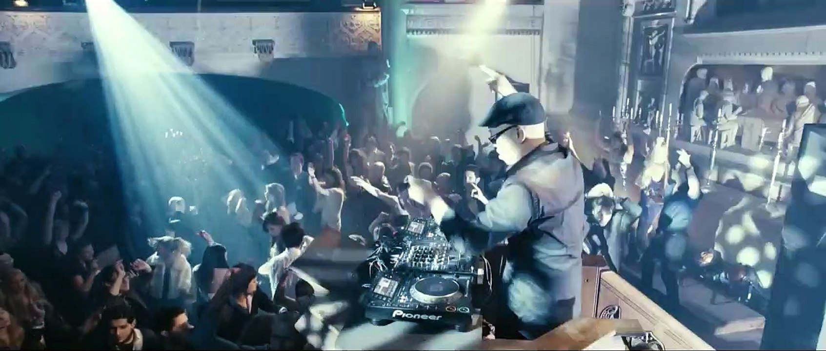 Die vierte Macht | movie | 2012 | Official Trailer