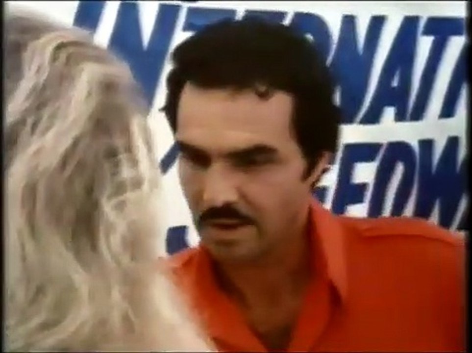 Der rasende Gockel | movie | 1983 | Official Trailer