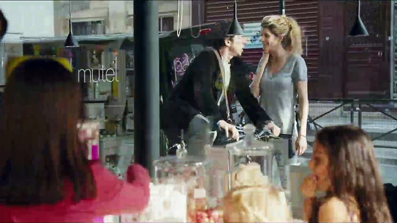 Paris-Manhattan | movie | 2012 | Official Trailer