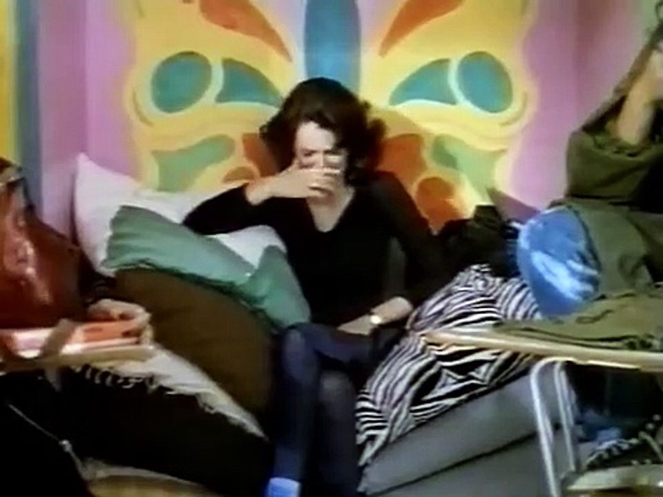 Heathers | movie | 1989 | Official Trailer