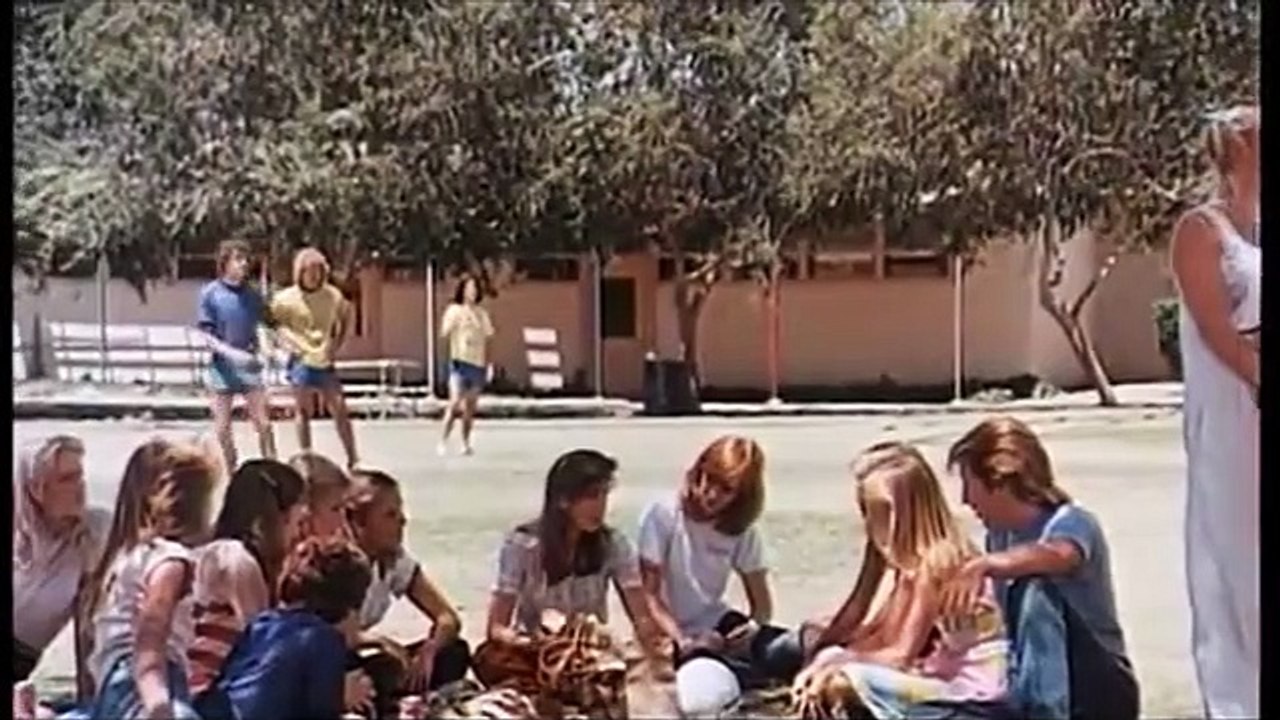 Sweet Sixteen - Blutiges Inferno | movie | 1983 | Official Trailer