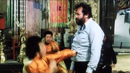 Plattfuss räumt auf | movie | 1975 | Official Trailer