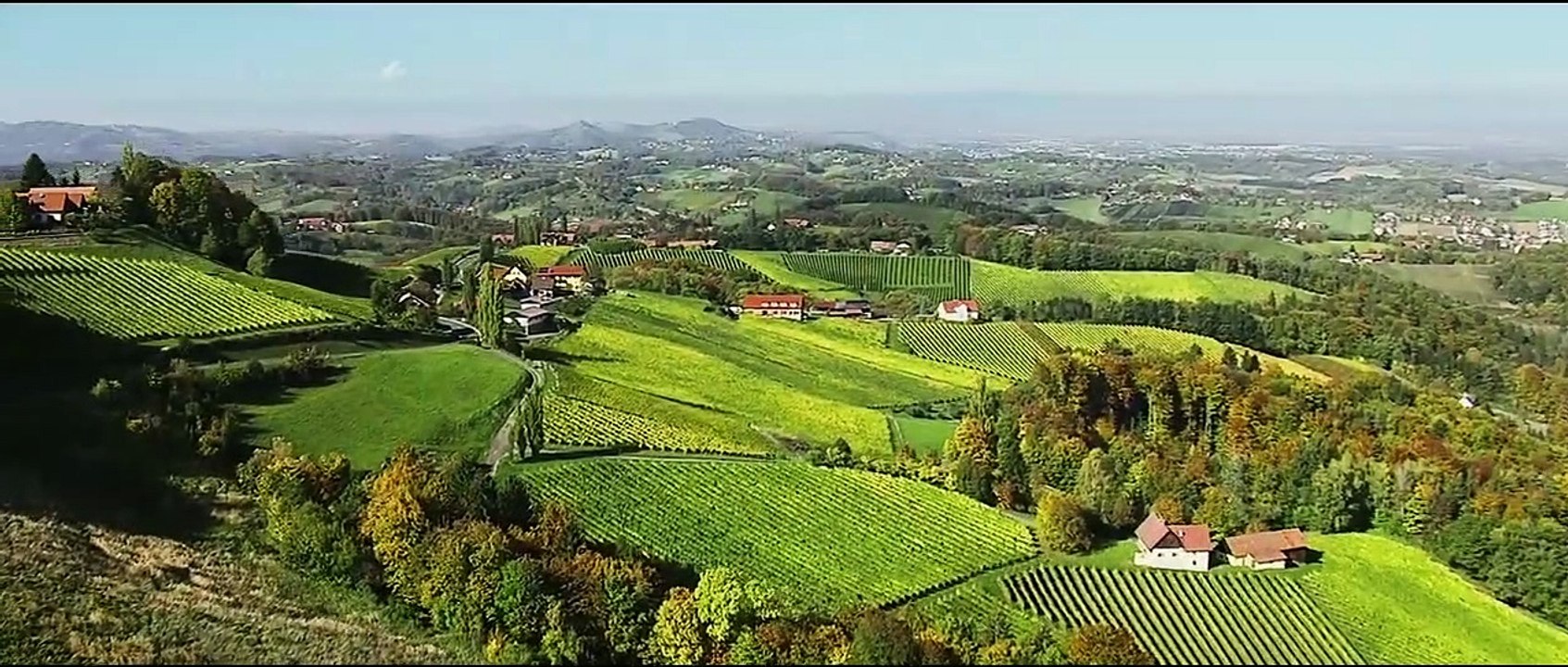 Österreich: Oben und Unten | movie | 2015 | Official Trailer
